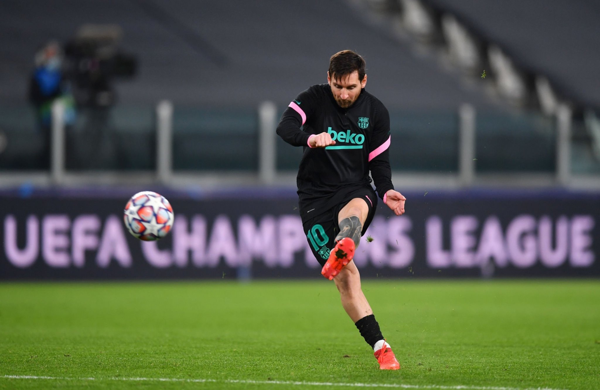 与此同时 与此同时