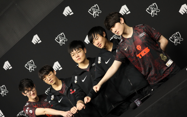 火箭上夏天 火箭上夏天